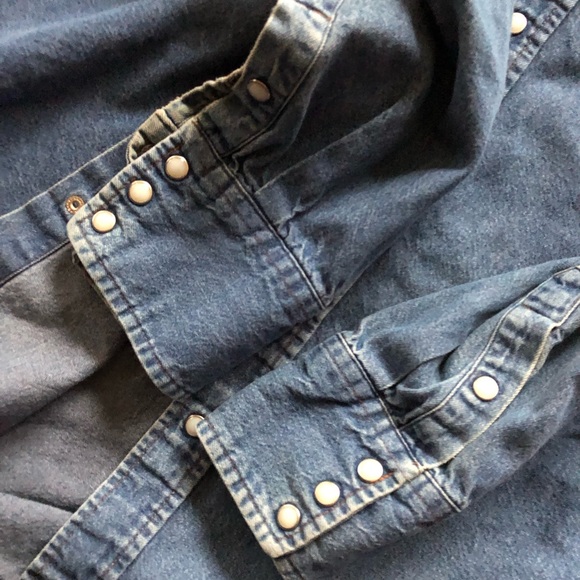 Vintage Wrangler Denim Shirt - Picture 6 of 7